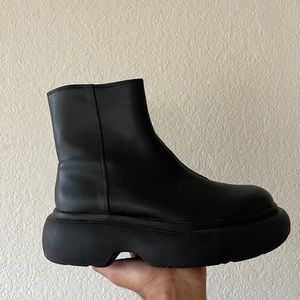 H&M Women's Platform Boots - Like New (only used once)